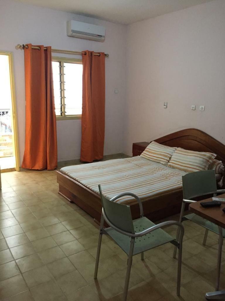Residence Comara Marcory Bagian luar foto